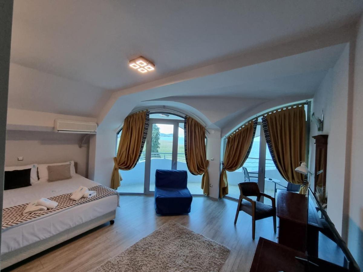 Su Hotel Охрид Экстерьер фото